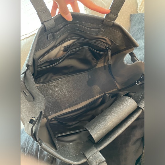 Tumi Tote NWOT - Picture 3 of 16